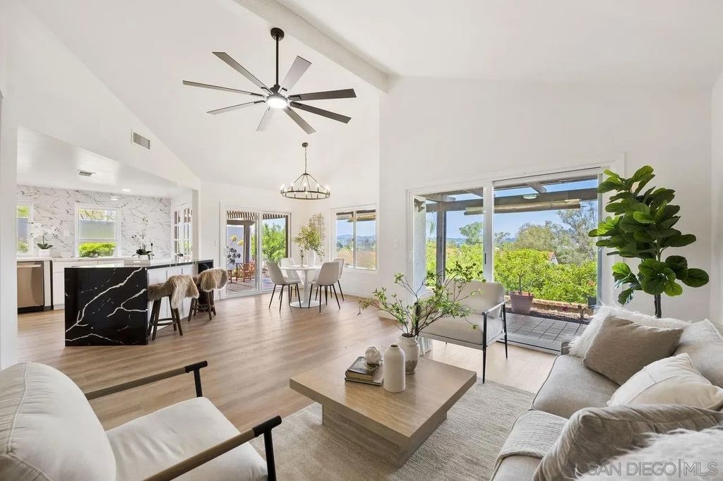 Photo of 17676 Corte Sobrado, San Diego, CA 92128 (MLS # 250044584)