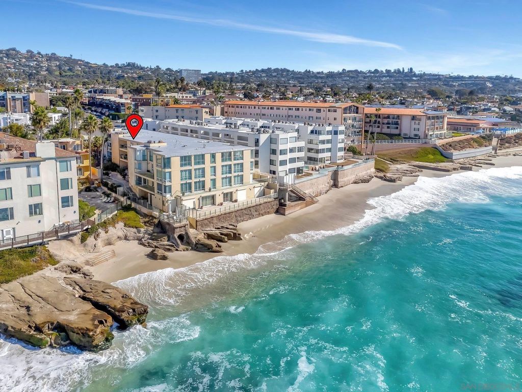 Photo of 202 Coast Blvd #8, La Jolla, CA 92037 (MLS # 260004774)