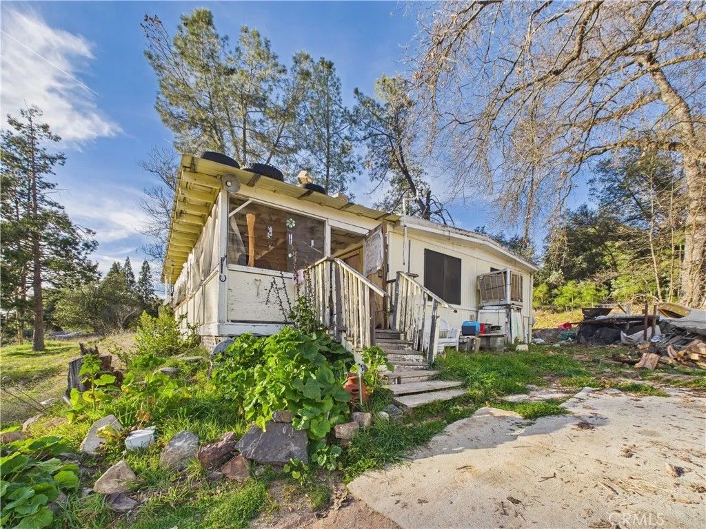 Photo of 4847 Whitmore Dr, Mariposa, CA 95338 (MLS # MP26028561)