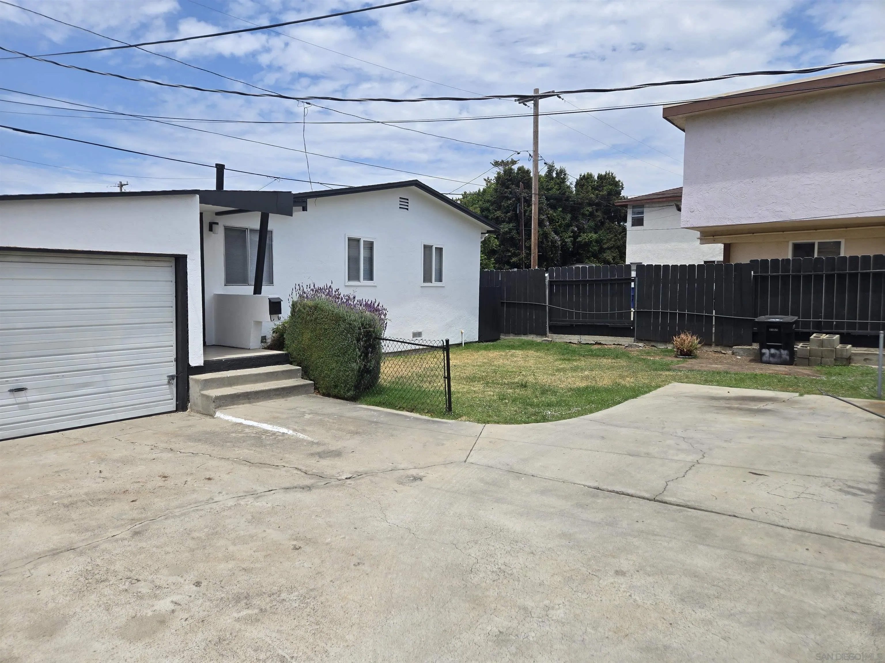 223 Madrona