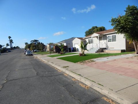 Tiny photo for 5468 Chollas Station Rd, San Diego, CA 92105 (MLS # 250042368)