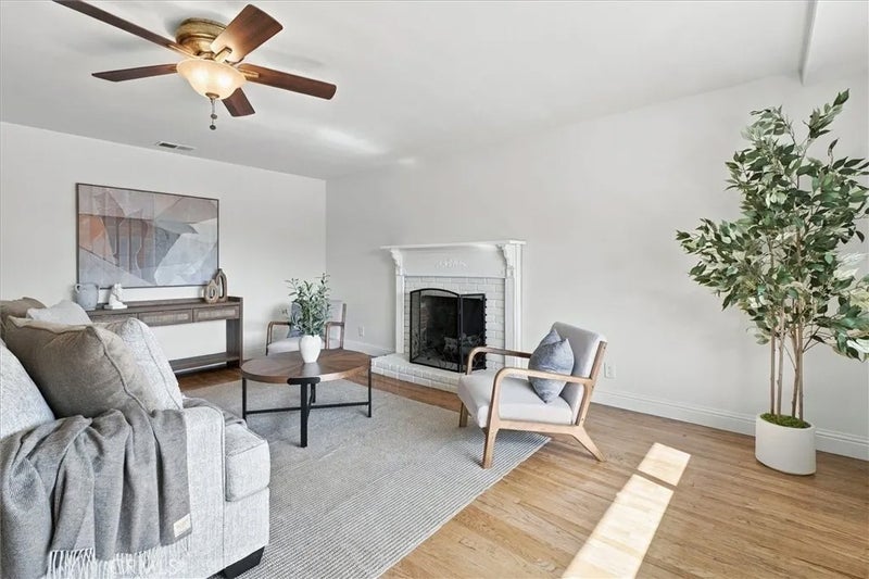 1300 Kentwood