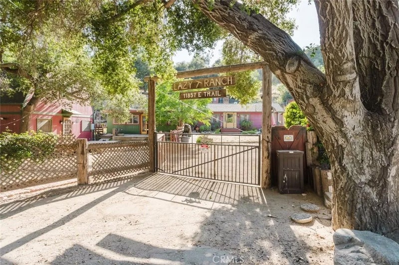 11857 East Trail