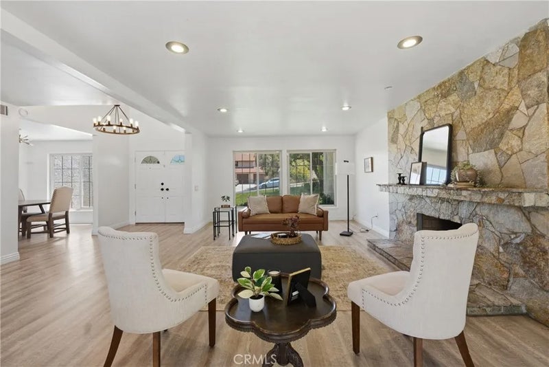 1453 Timberlane