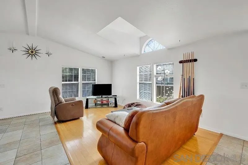 2239-2241 Meadow Lark Drive