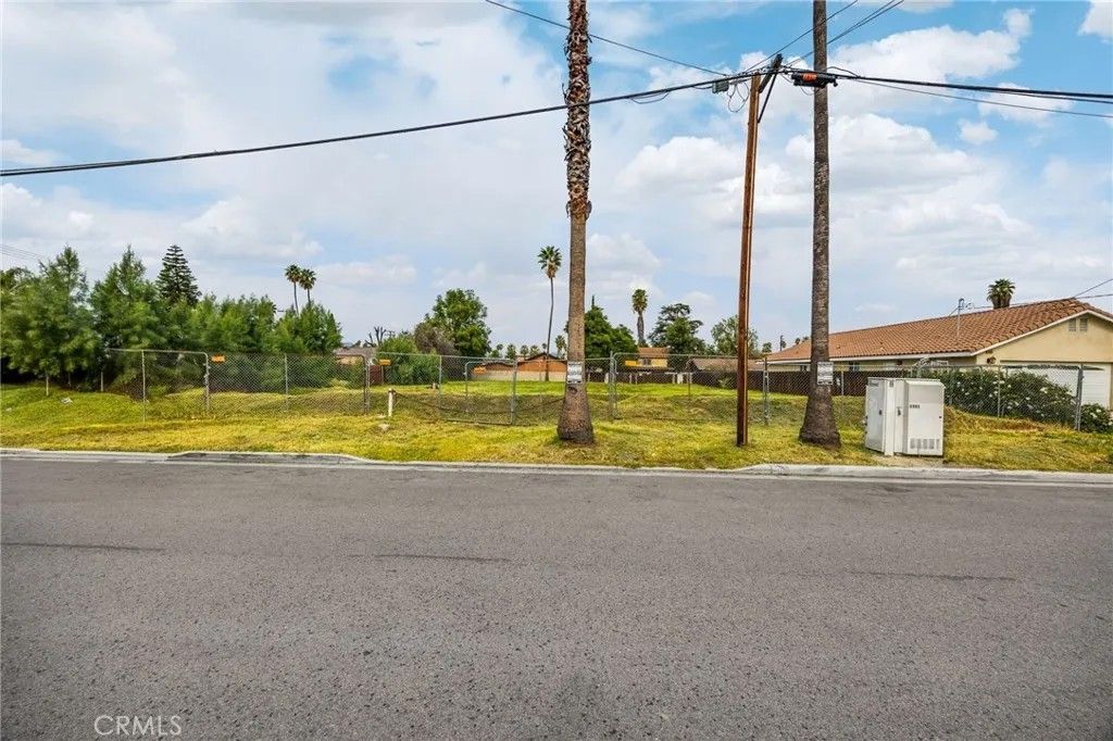 Photo of 1879 10th, Riverside, CA 92507 (MLS # WS26017941)