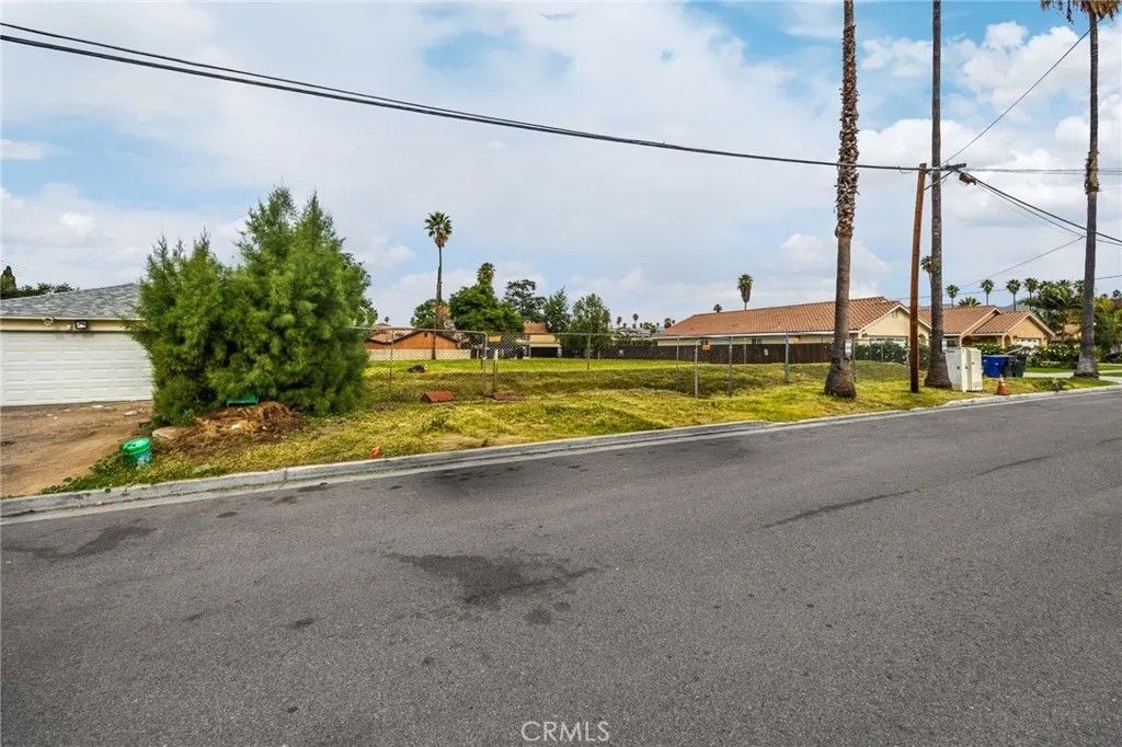 Photo of 1879 10th, Riverside, CA 92507 (MLS # WS26017941)