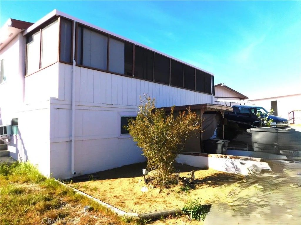 Photo of 27627 Comstock Avenue, Johannesburg, CA 93528 (MLS # CV26055943)