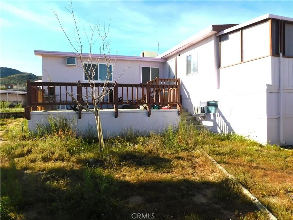 Photo of 27627 Comstock Avenue, Johannesburg, CA 93528 (MLS # CV26055943)