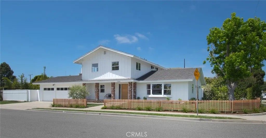 Photo of 1789 Rogers Place, Costa Mesa, CA 92627 (MLS # LG26090850)