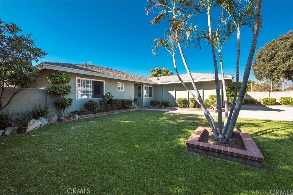 Photo of 905 N Bender Ave, Covina, CA 91724 (MLS # WS26030933)