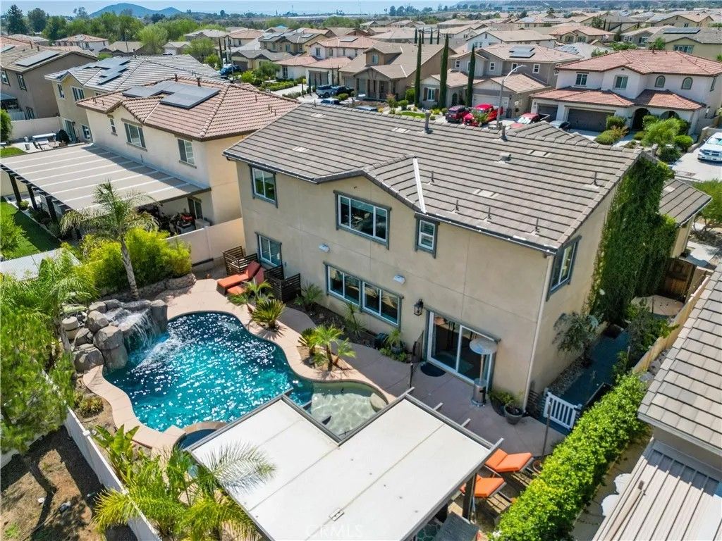 Photo of 34770 Carina Place, Murrieta, CA 92563 (MLS # IV25185438)