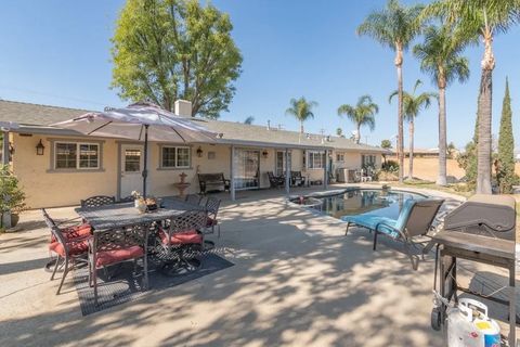 Tiny photo for 15250 Golden Star Ave, Riverside, CA 92506 (MLS # IV25244757)