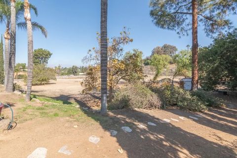 Tiny photo for 15250 Golden Star Ave, Riverside, CA 92506 (MLS # IV25244757)