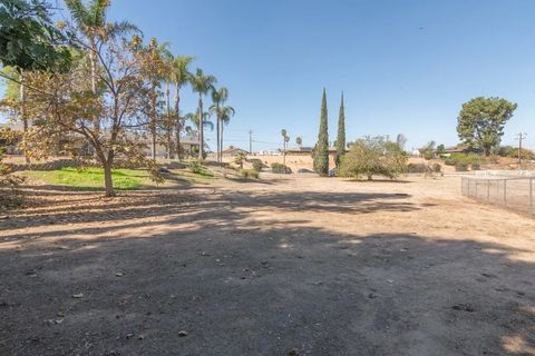 Tiny photo for 15250 Golden Star Ave, Riverside, CA 92506 (MLS # IV25244757)