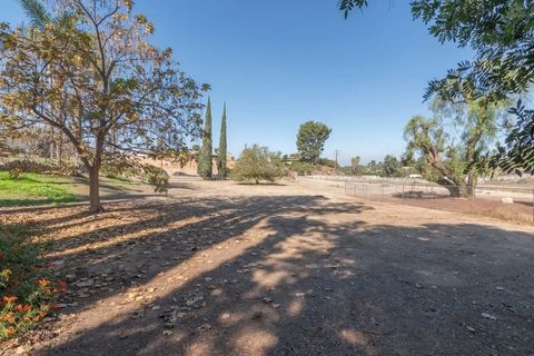 Tiny photo for 15250 Golden Star Ave, Riverside, CA 92506 (MLS # IV25244757)