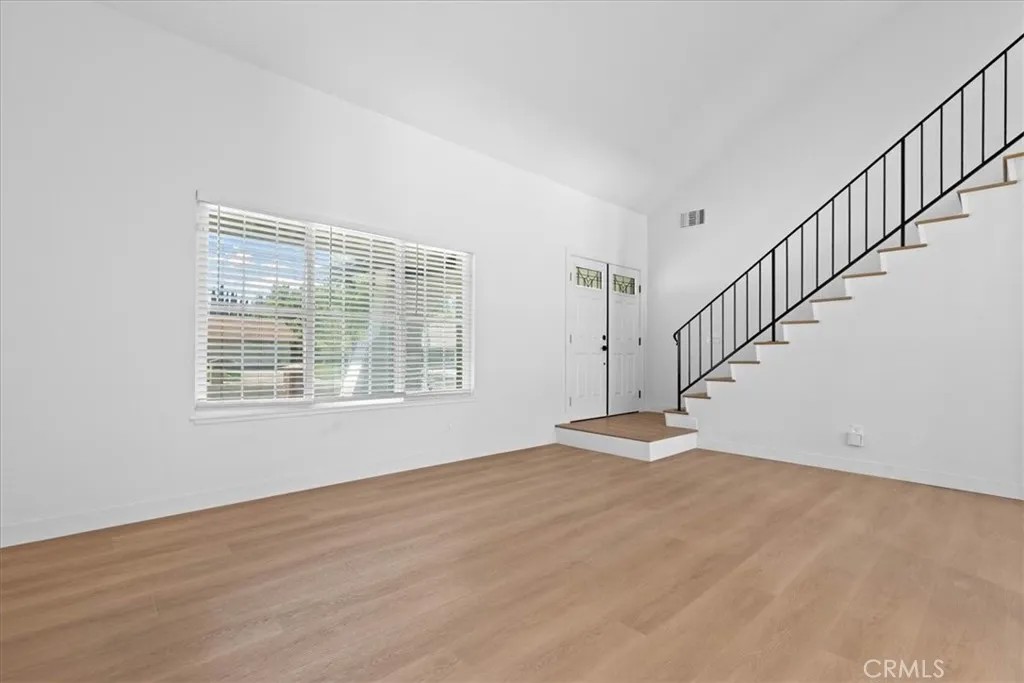 2463 Falling Oak
