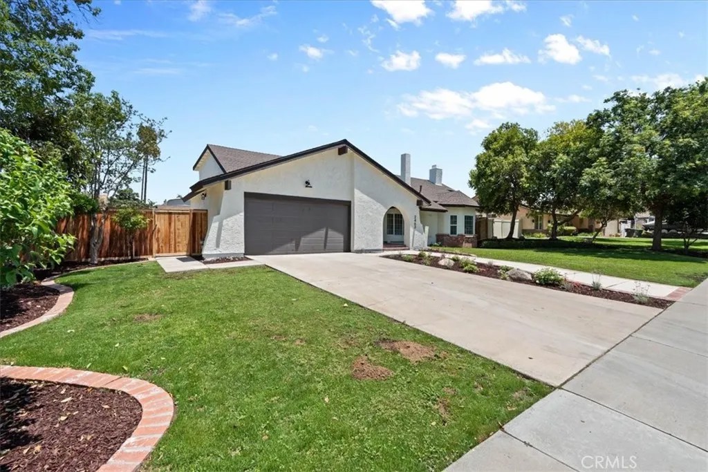 2463 Falling Oak