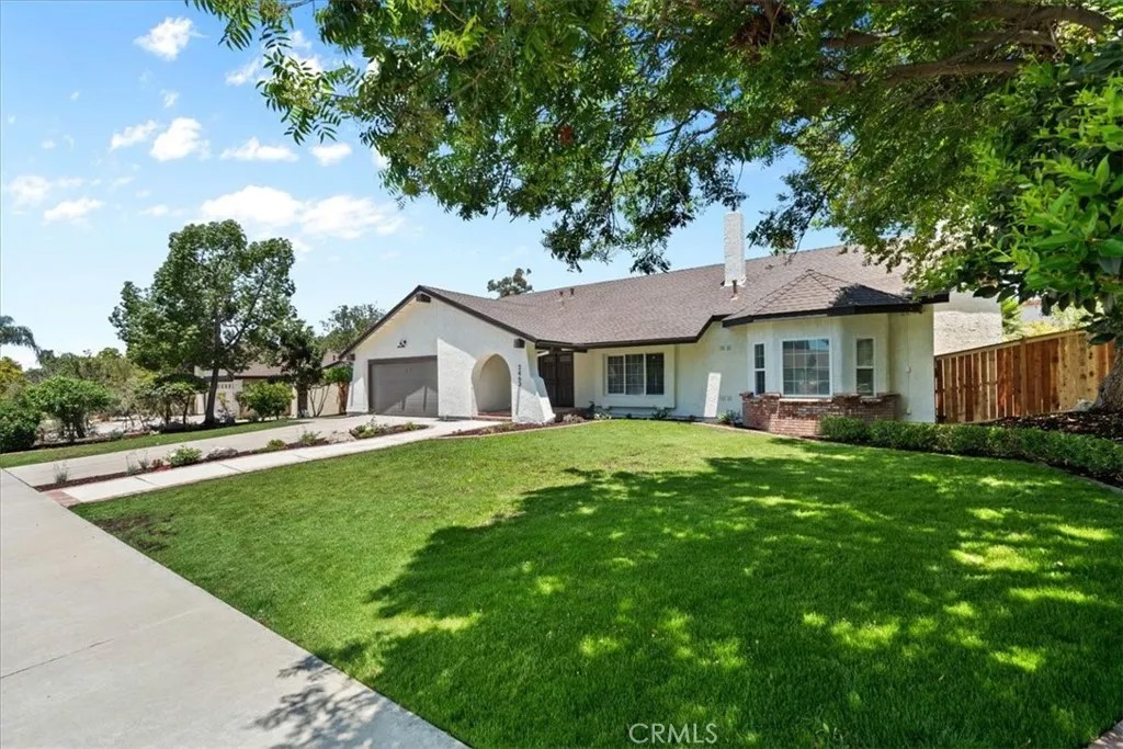 2463 Falling Oak