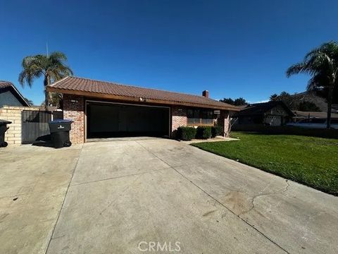 Tiny photo for 3635 Courbette Dr, Riverside, CA 92503 (MLS # CV25252035)