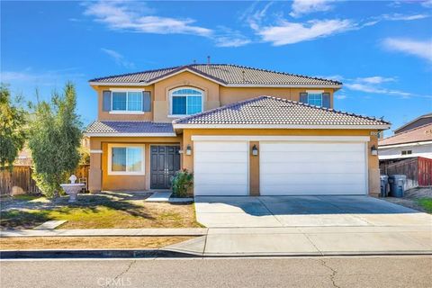 Photo of 14039 Tourmaline Street, Hesperia, CA 92344 (MLS # HD26010075)