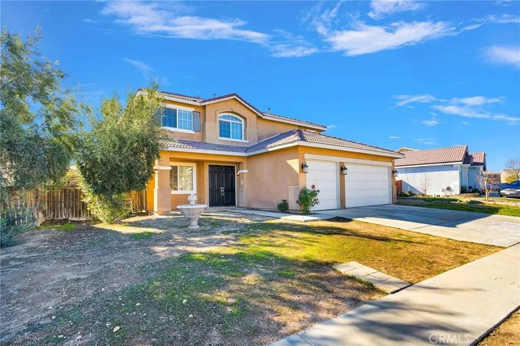 Photo of 14039 Tourmaline Street, Hesperia, CA 92344 (MLS # HD26010075)