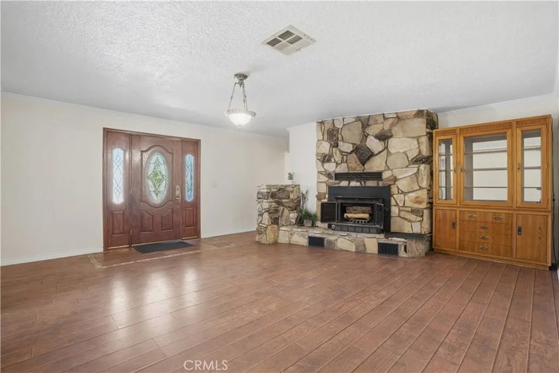 39646 87th West
