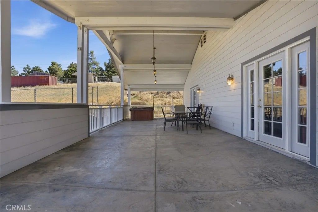 Photo of 39646 87th St, Leona Valley, CA 93551 (MLS # SR26084235)