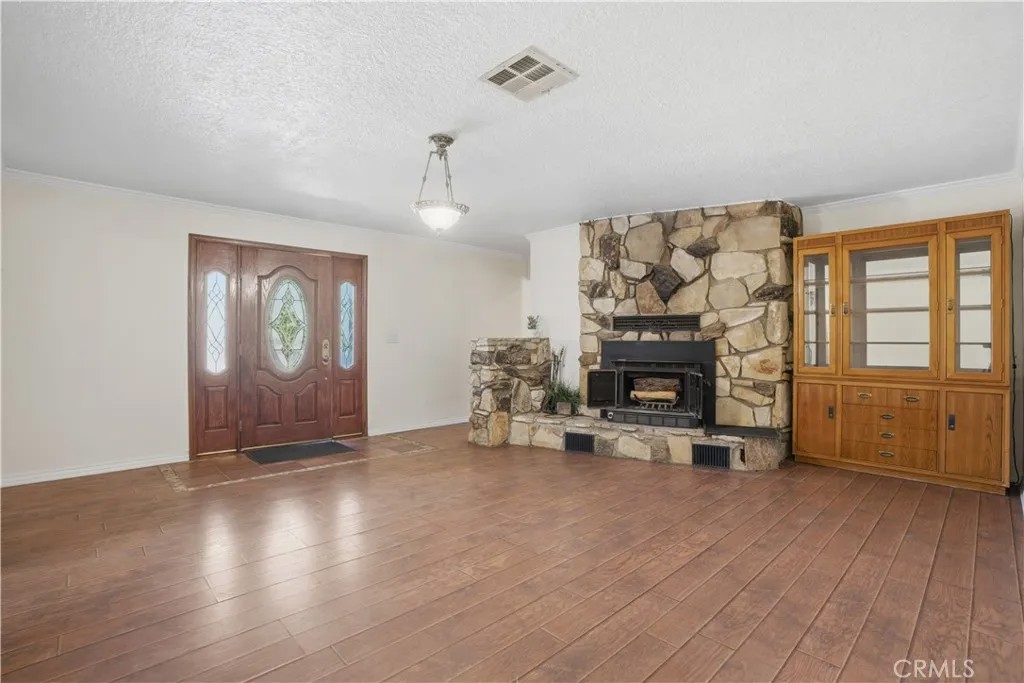 39646 87th West