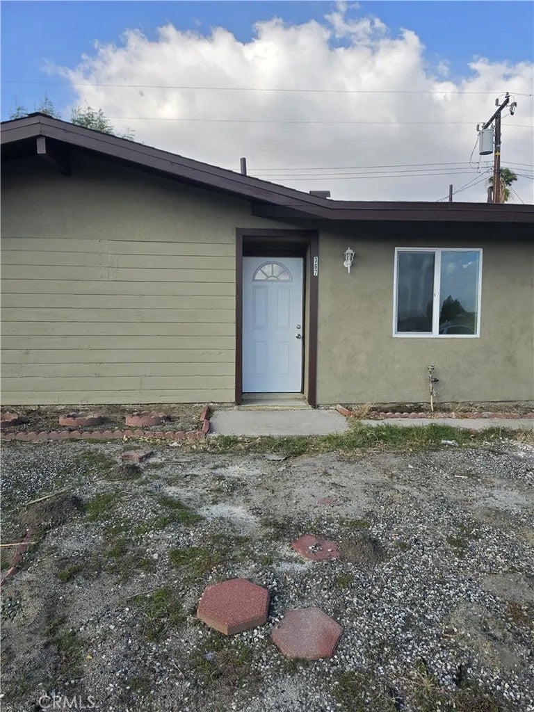 367 E Shaver Street