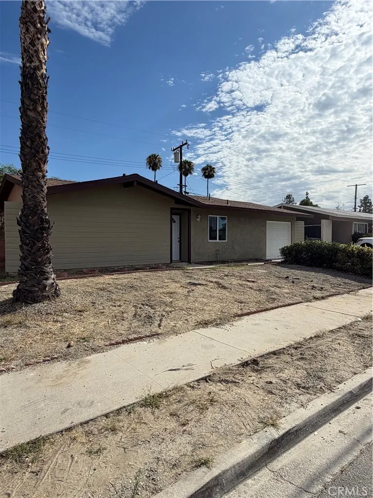 367 E Shaver Street
