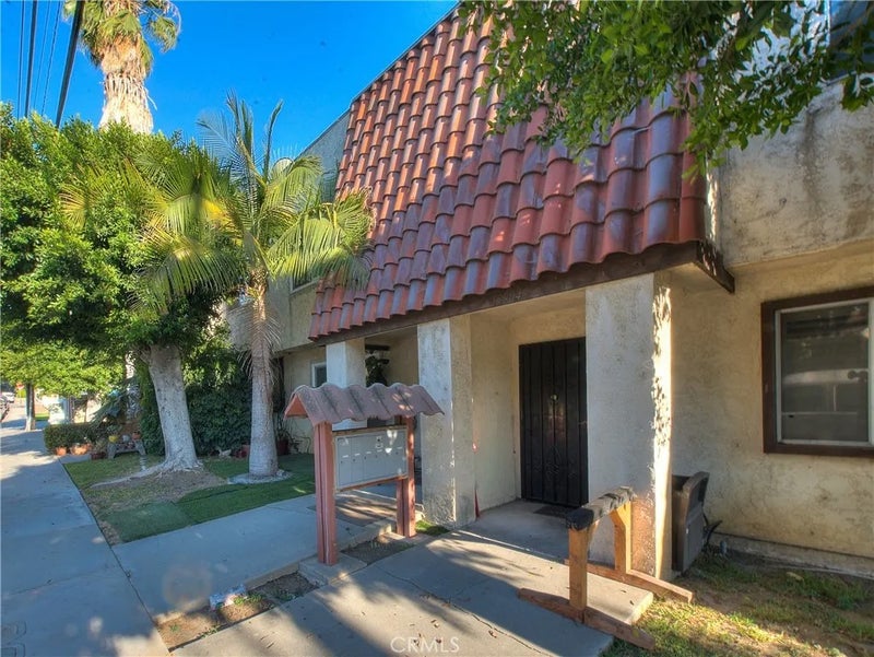 15906 Rowland
