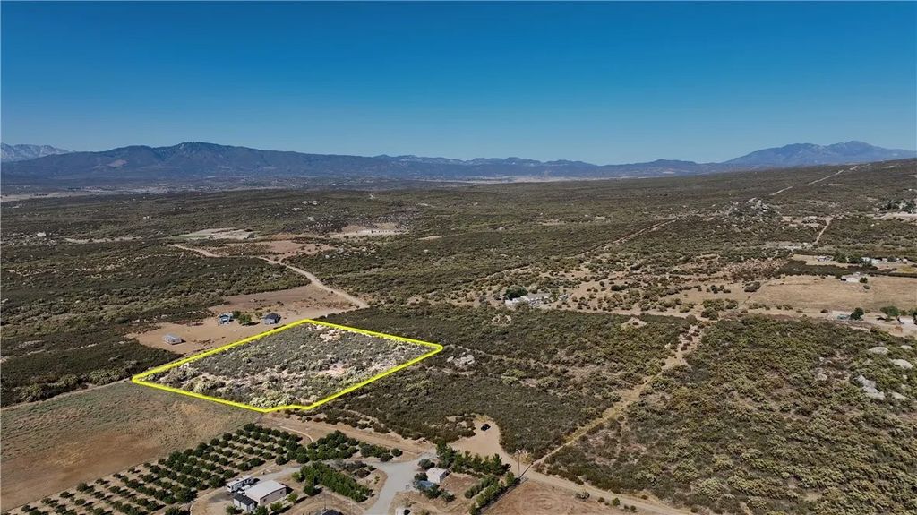 Photo of 31 Brownie, Aguanga, CA 92536 (MLS # SW24183541)