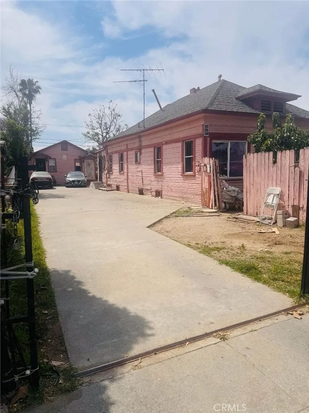 Photo of 920 E 48th Street, Los Angeles, CA 90011 (MLS # DW26054950)