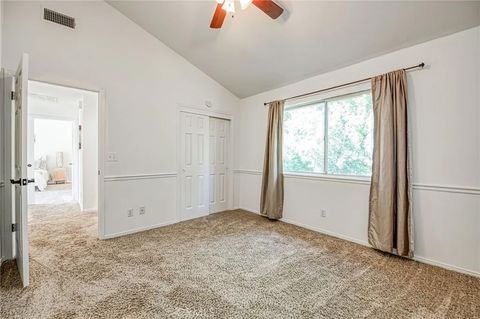 Tiny photo for 298 E Lindbrook Lane, Fresno, CA 93720 (MLS # FR25235108)