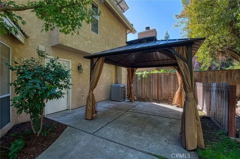 Tiny photo for 298 E Lindbrook Lane, Fresno, CA 93720 (MLS # FR25235108)