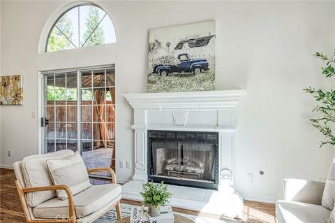 Tiny photo for 298 E Lindbrook Lane, Fresno, CA 93720 (MLS # FR25235108)