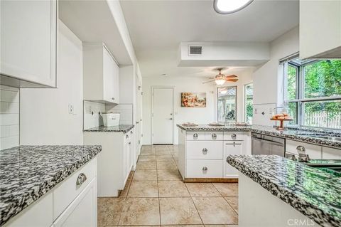 Tiny photo for 298 E Lindbrook Lane, Fresno, CA 93720 (MLS # FR25235108)