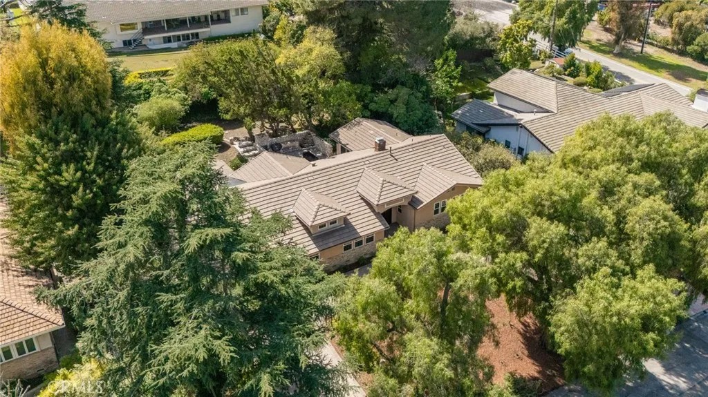 4 Singletree Lane