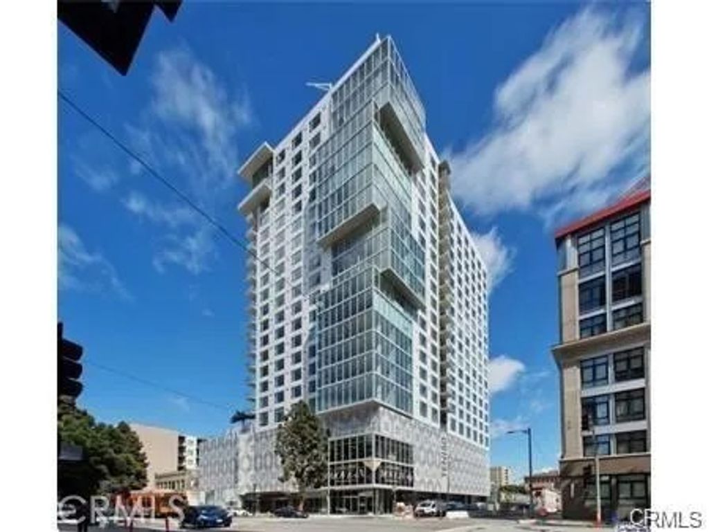 Photo of 1050 S Grand Ave #1905, Los Angeles, CA 90015 (MLS # WS25238906)