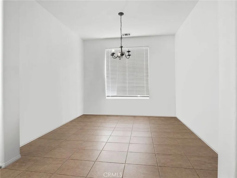 3854 Bluff