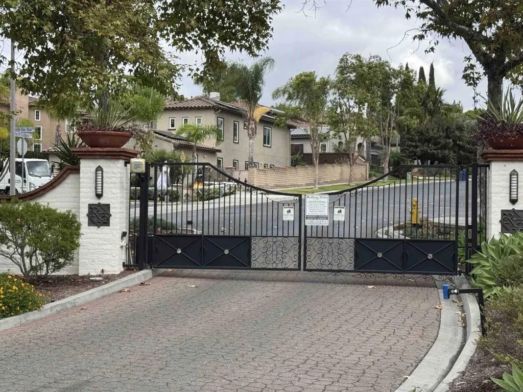 760 N Fox Run Place
