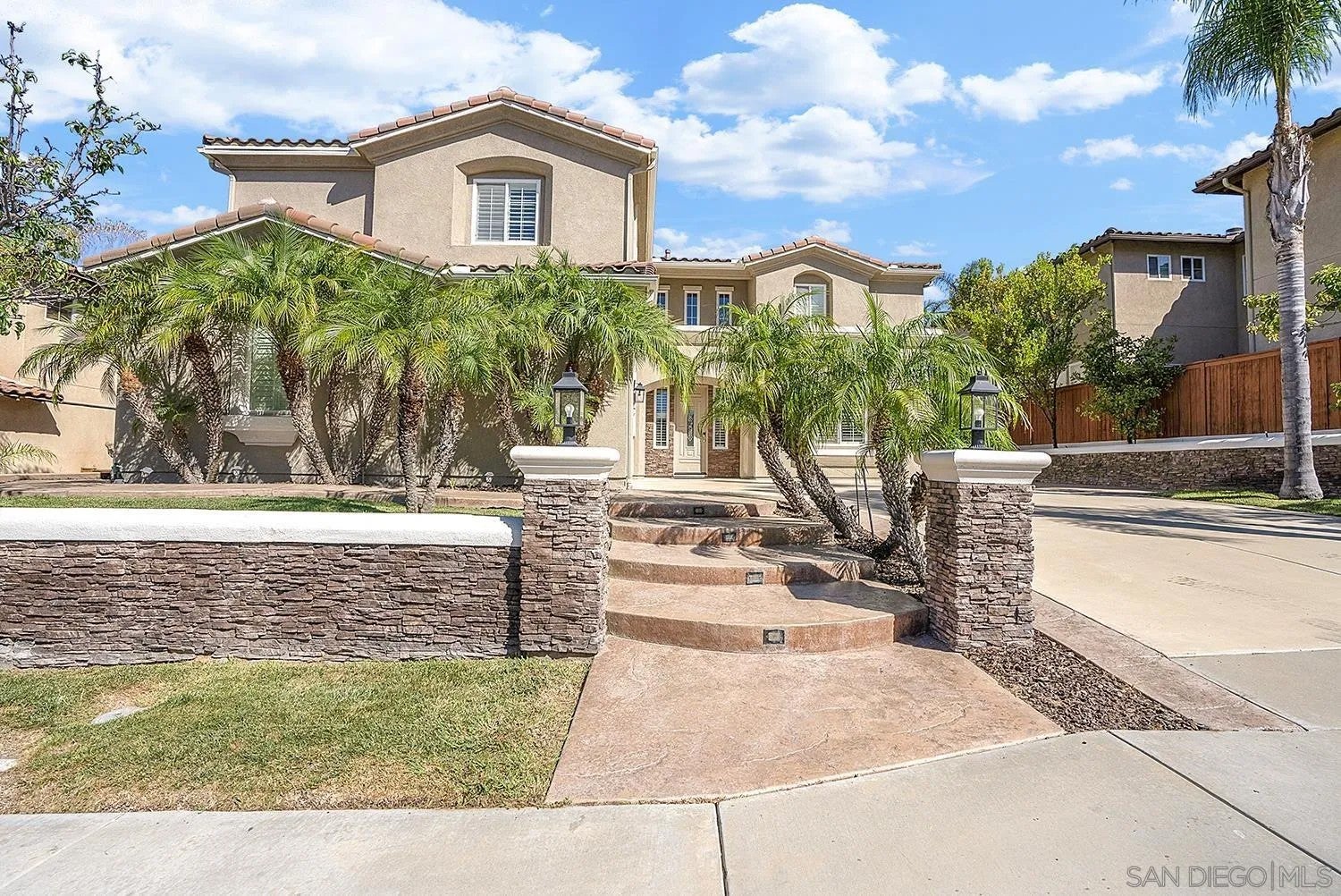2555 Crooked Trail Rd