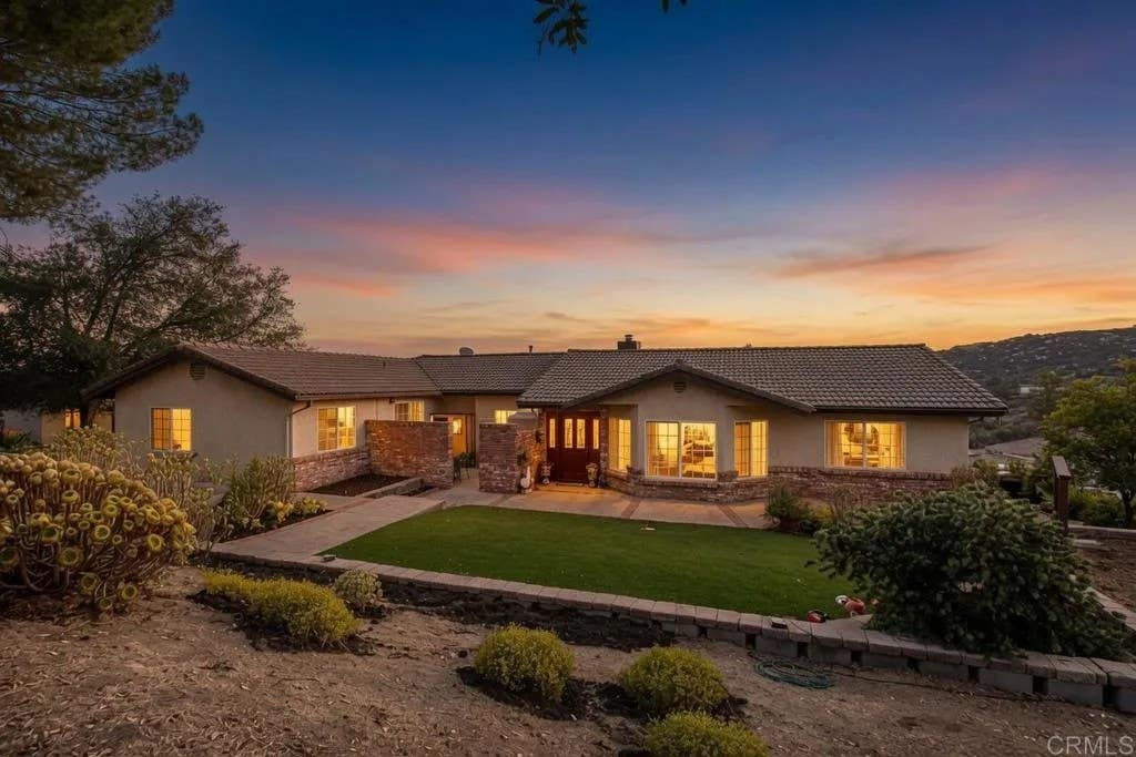 Photo of 671 Philton DR, Ramona, CA 92065 (MLS # NDP2607178)