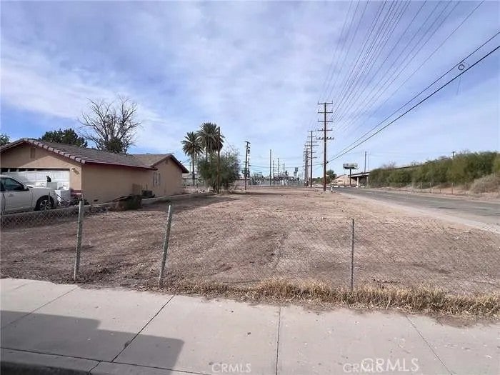 Photo of 301 S Spring St, Blythe, CA 92225 (MLS # PW26145612)