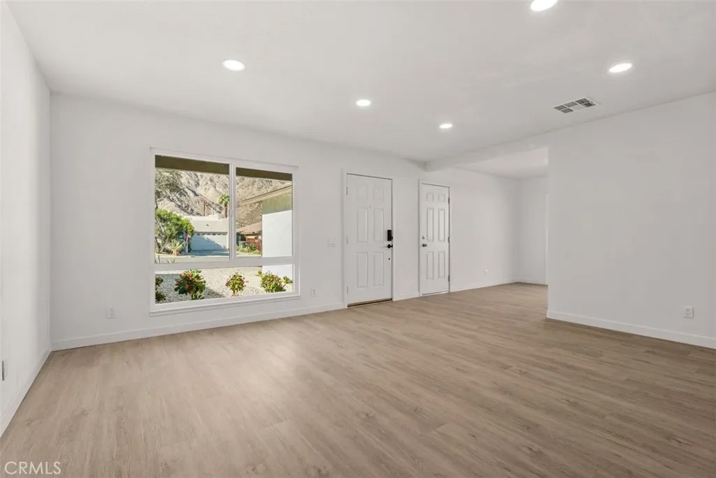 51600 Avenida Vallejo
