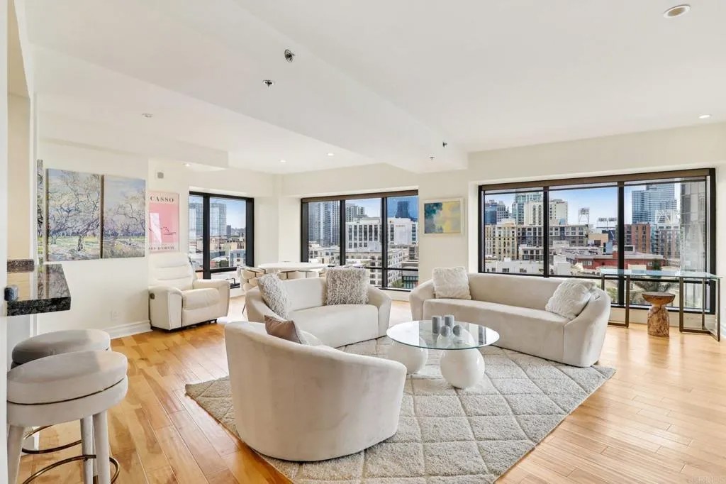 100 Harbor Drive 1106