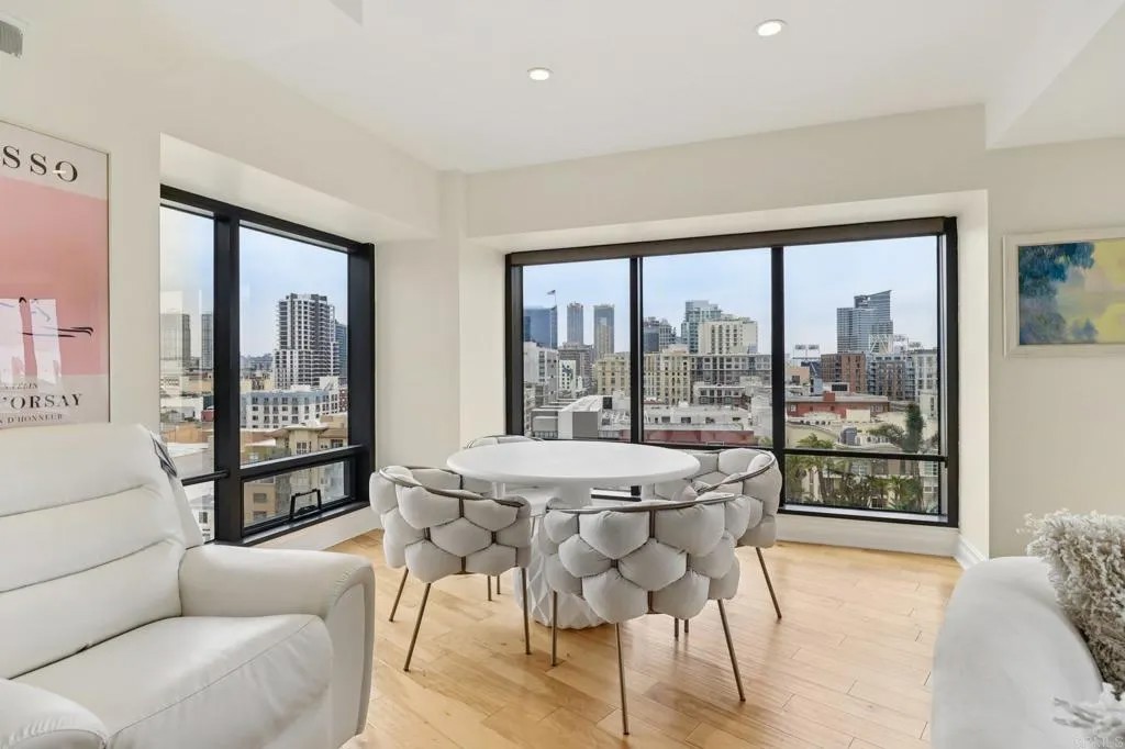 100 Harbor Drive 1106