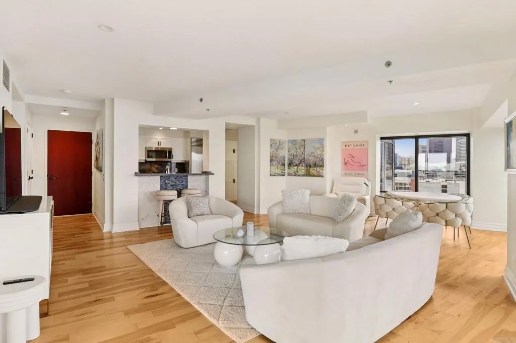 100 Harbor Drive 1106