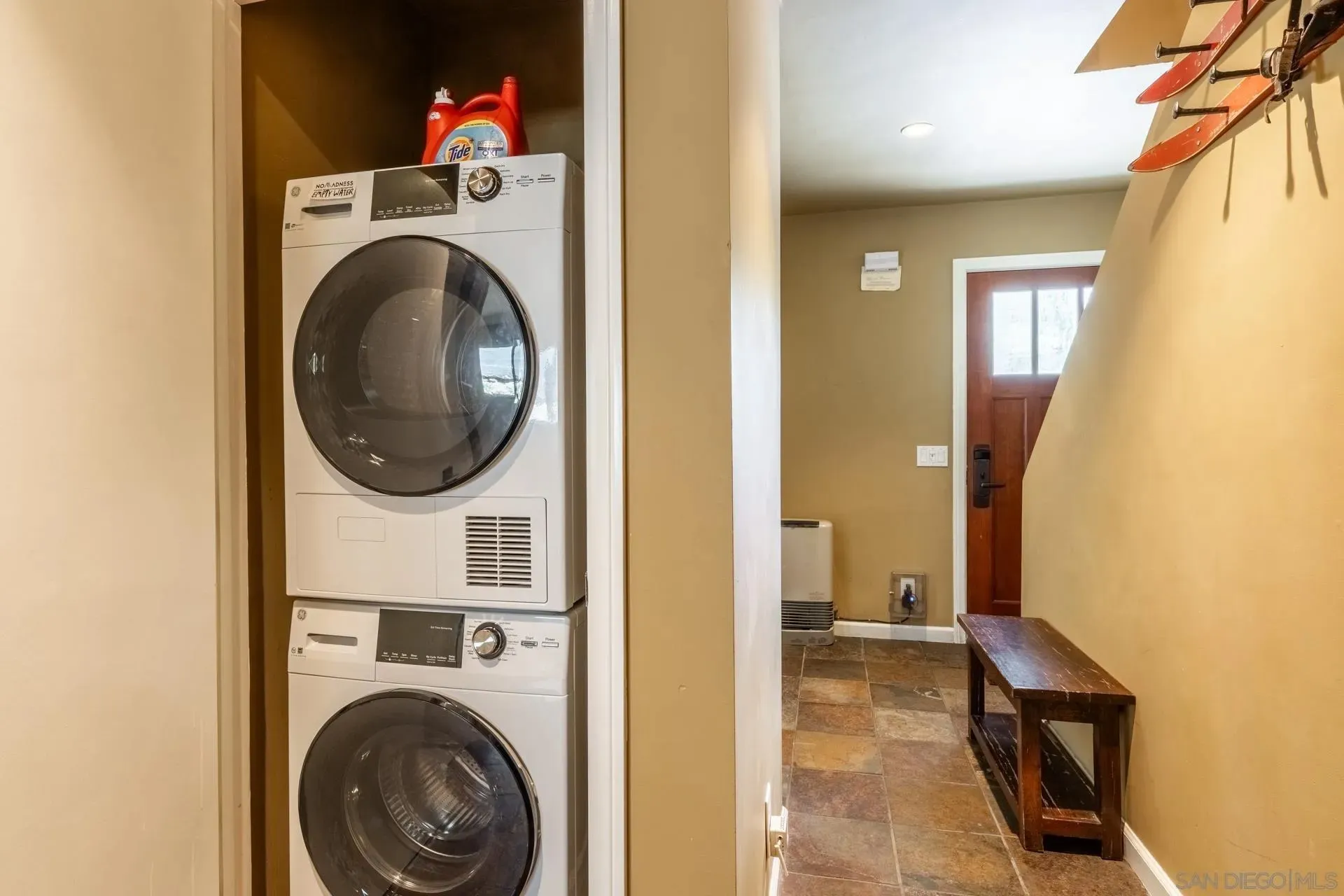 Mammoth Lakes, California 93546, United States, 3 Bedrooms Bedrooms, ,3 BathroomsBathrooms,Residential,Active,171584